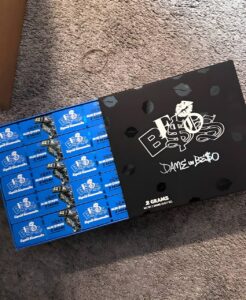 Besos Cart 2G Disposable vape with sleek black design and premium THC oil,Authentic Besos Cart disposable vape with Liquid Diamond technology for smooth hits,Besos THC Vape featuring inhale-activated convenience and lab-tested cannabis extracts,Wholesale Besos Cart disposables available in multiple flavors and strains.