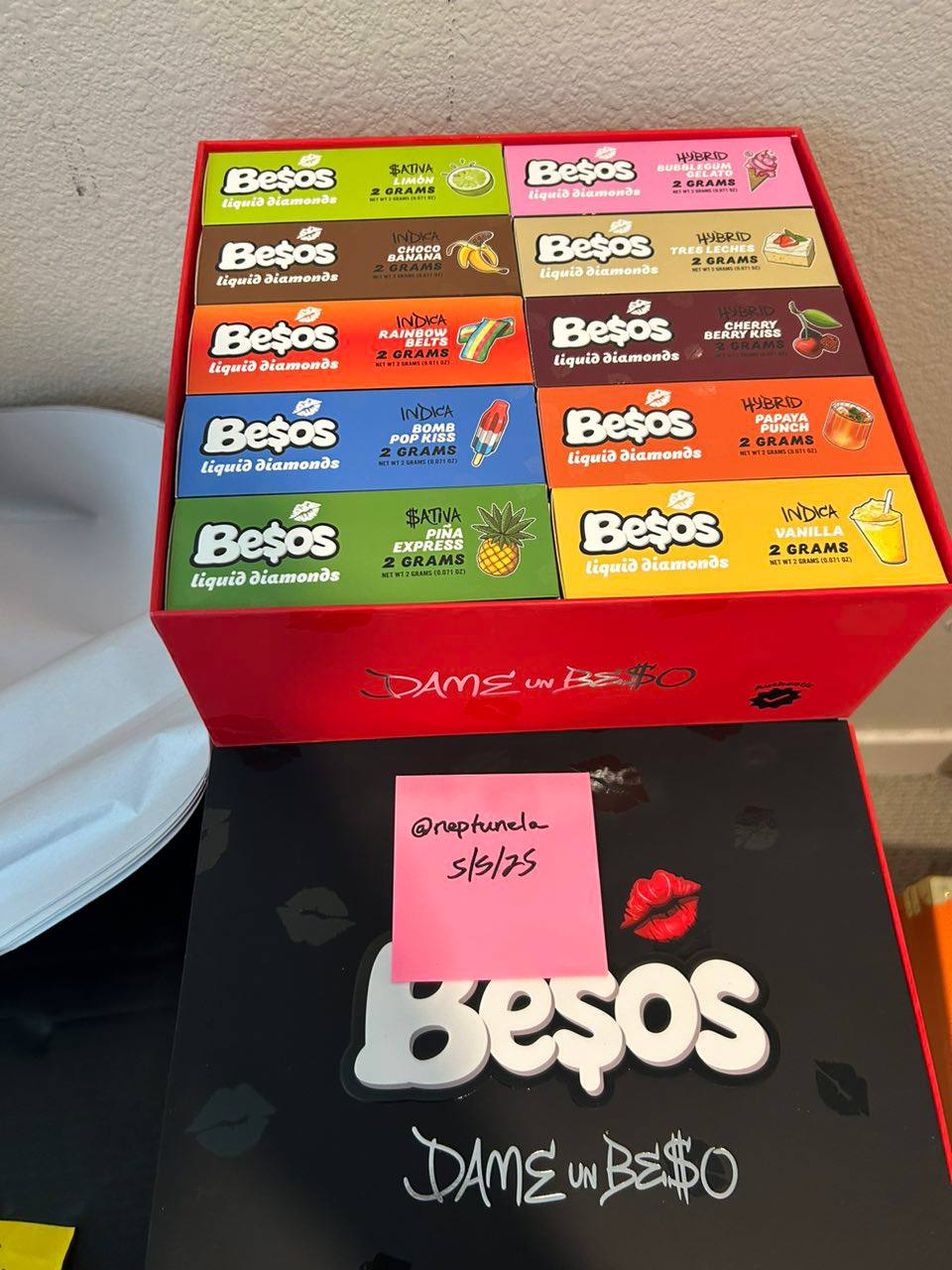 photo_4956703250032209771_y new besos disposable